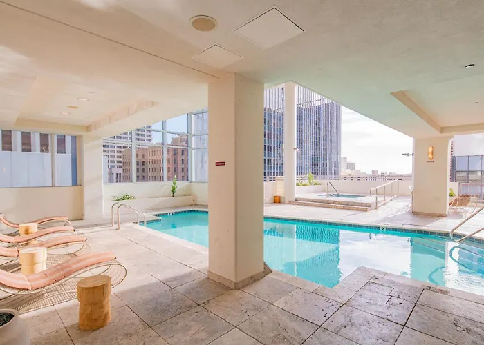 Apartment Stylish Asu Pool Gym Balcony Parking Wd
