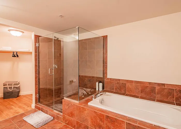 Apartment Stylish Asu Pool Gym Balcony Parking Wd